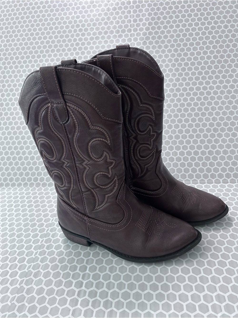 Girls Western Boots in Dark Brown. Size 3 Cat & Jack